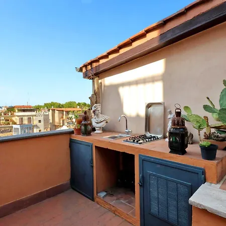Apartamento Vicolo Del Cinque Penthouse | Romeloft