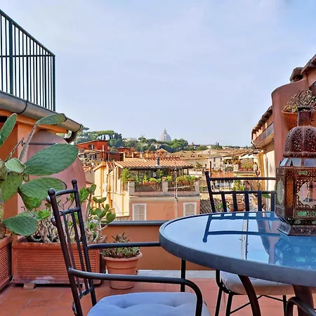 Apartamento Vicolo Del Cinque Penthouse | Romeloft Roma